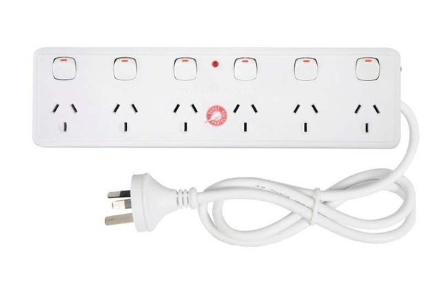 Arlec 6 Outlet Powerboard with Surge Protection